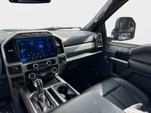 Used 2022 Ford F350 Lariat w/ Lariat Ultimate Package image 19