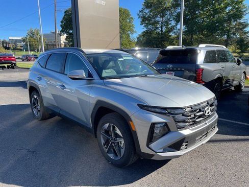 New 2025 Hyundai Tucson SEL image 2