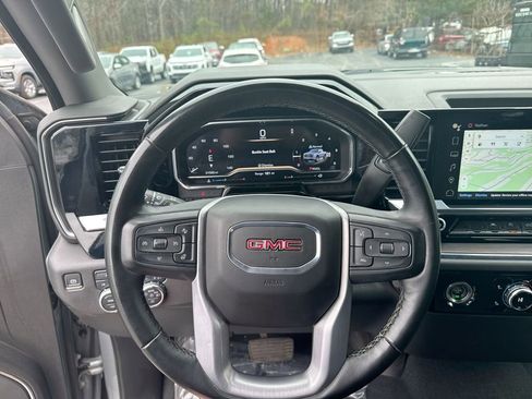 Used 2024 GMC Sierra 1500 SLT image 16