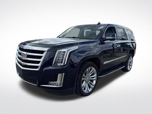Used 2020 Cadillac Escalade Luxury w/ LPO, Radiant Package AWD/4WD image 9
