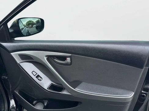 Used 2016 Hyundai Elantra Value Edition FWD image 7
