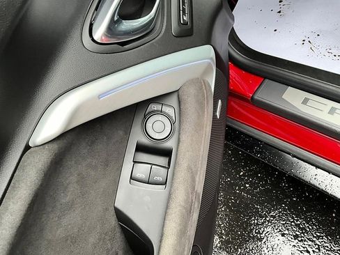 Used 2021 Chevrolet Camaro ZL1 RWD image 13