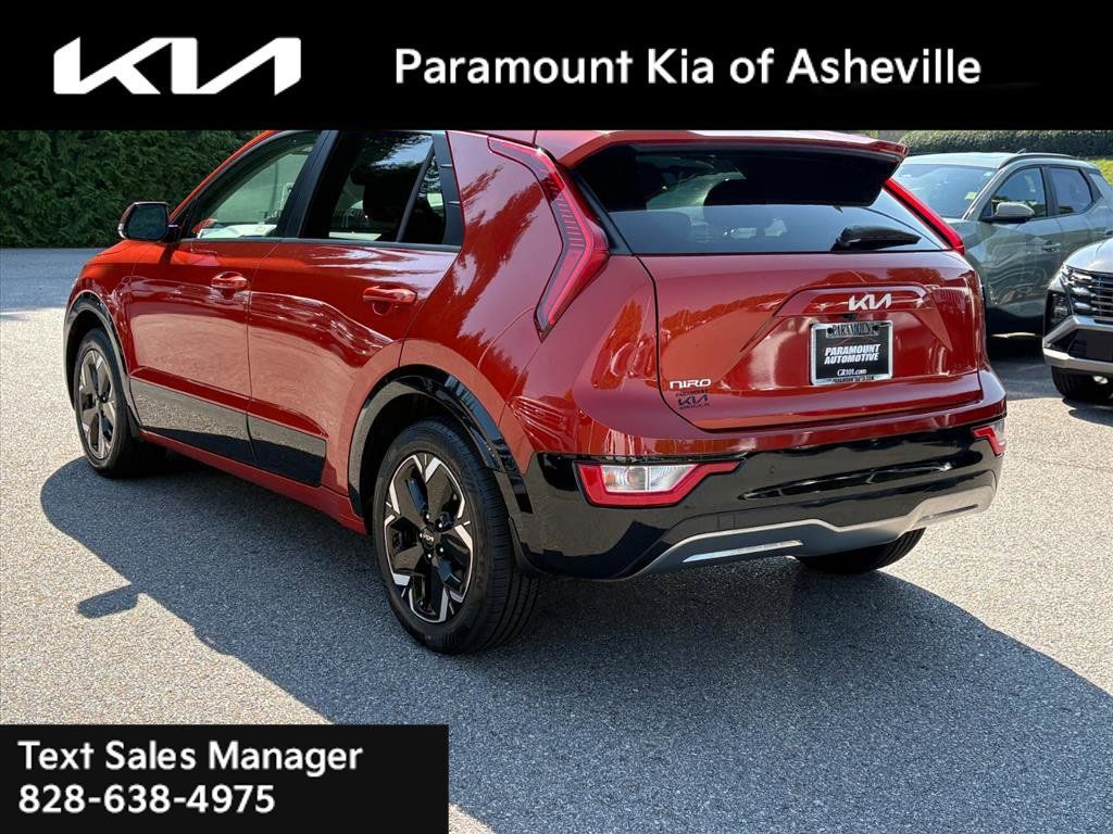 Certified 2023 Kia Niro Wind FWD image 4