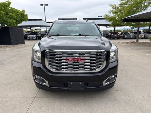 Used 2019 GMC Yukon Denali w/ Denali Ultimate Package AWD/4WD image 4