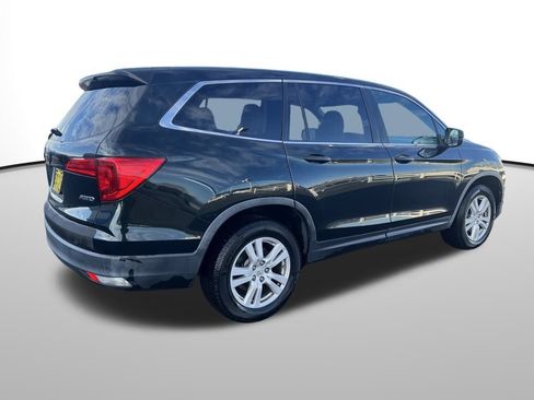 Used 2016 Honda Pilot LX image 6