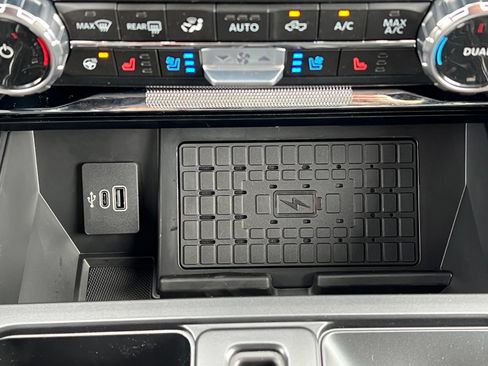 Used 2025 Ford F150 Raptor AWD/4WD image 28