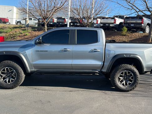 Used 2024 Chevrolet Colorado ZR2 w/ Technology Package image 8