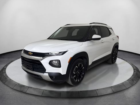Used 2022 Chevrolet TrailBlazer LT FWD image 1