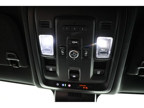 Used 2024 Chevrolet Tahoe Z71 w/ Z71 Off-Road Package AWD/4WD image 56