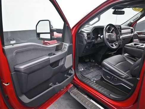 Used 2021 Ford F150 Lariat w/ Max Trailer Tow Package image 18