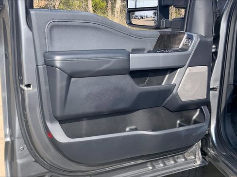 Used 2024 Ford F250 Lariat image 39