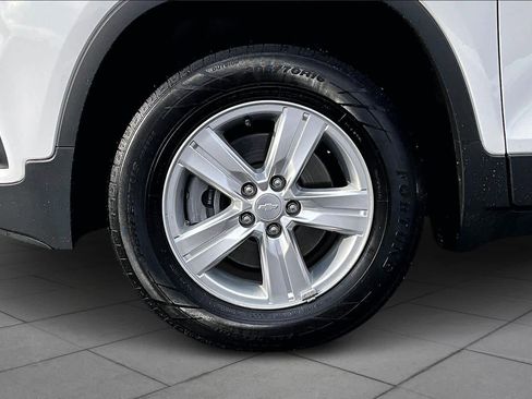 Used 2019 Chevrolet Trax LT image 10