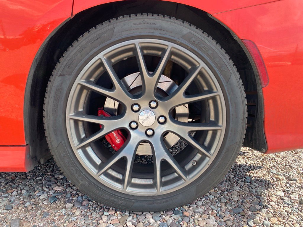 Used 2016 Dodge Charger SRT w/ Harman/Kardon Audio Group RWD image 5