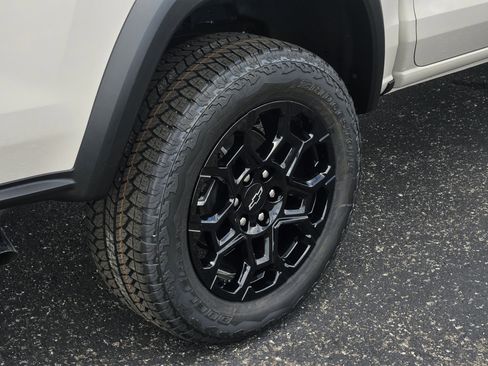 New 2026 Chevrolet Colorado Trail Boss AWD/4WD image 9