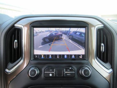 Used 2019 Chevrolet Silverado 1500 High Country w/ Technology Package image 25