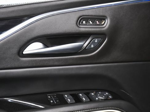 Used 2024 Cadillac Escalade Sport image 10