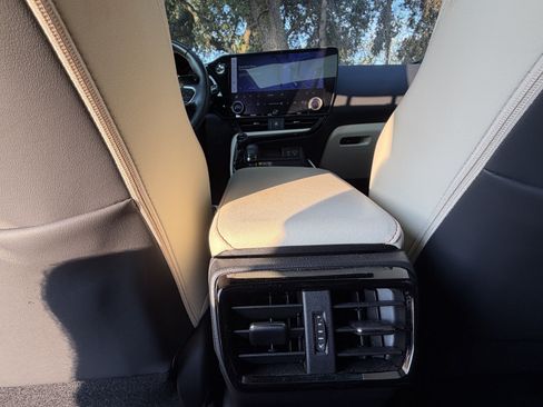 Used 2024 Lexus NX 350h AWD w/ Vision Package image 35