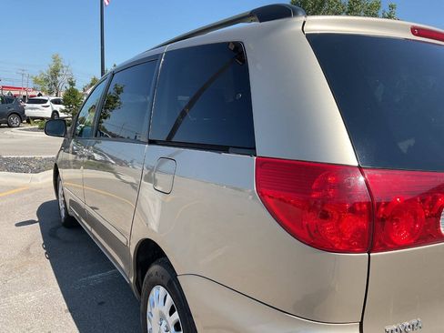 Used 2007 Toyota Sienna LE FWD image 5