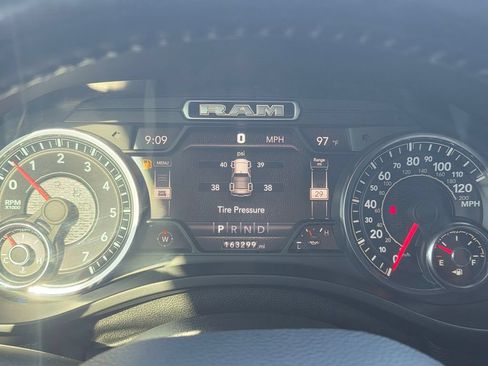 Used 2020 RAM 1500 Big Horn RWD image 36