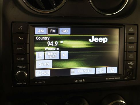 Used 2014 Jeep Patriot Latitude AWD/4WD image 36