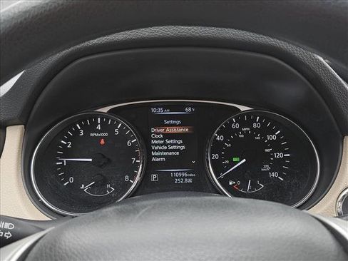 Used 2016 Nissan Rogue SV FWD image 15