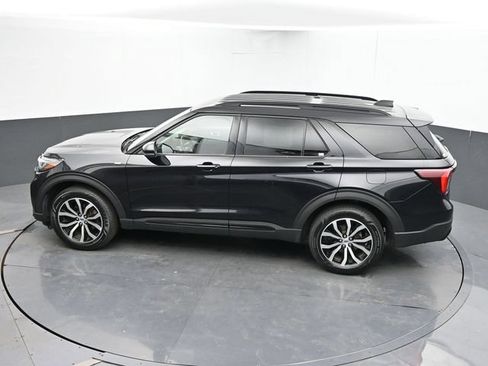 Used 2025 Ford Explorer ST-Line AWD/4WD image 43