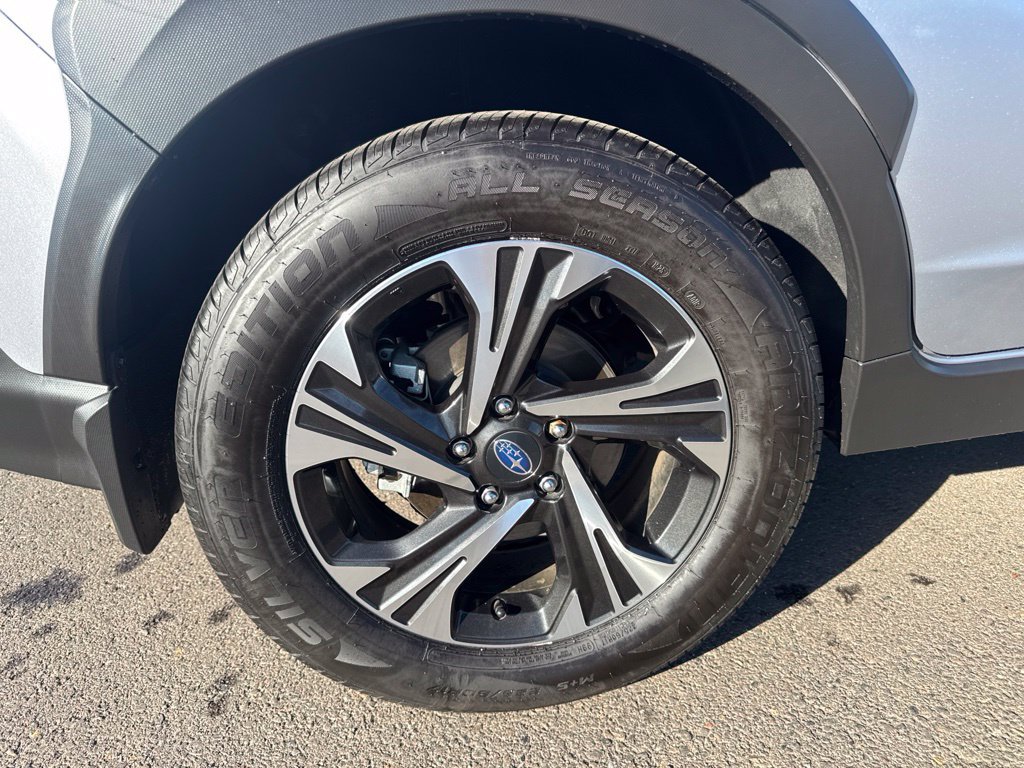 Used 2024 Subaru Crosstrek 2.0i Premium AWD/4WD image 9