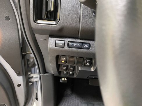 Used 2025 Nissan Frontier PRO-4X w/ Pro Convenience Package AWD/4WD image 34