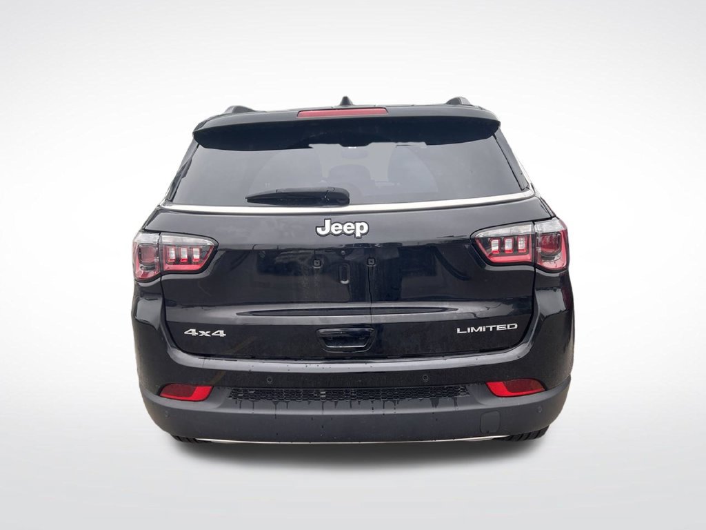Used 2022 Jeep Compass Limited AWD/4WD image 7