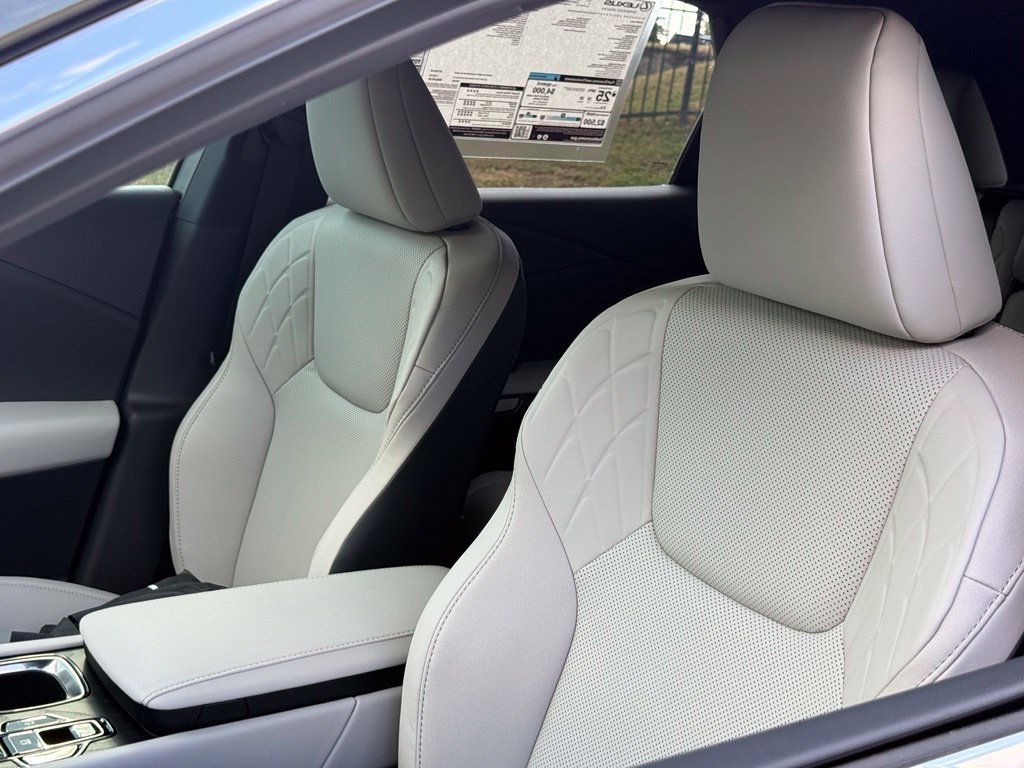 New 2026 Lexus RX 350 FWD image 15