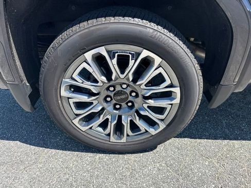 Used 2026 GMC Sierra 1500 Denali Ultimate AWD/4WD image 11
