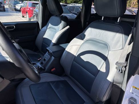 Used 2022 Ford Bronco Outer Banks image 12