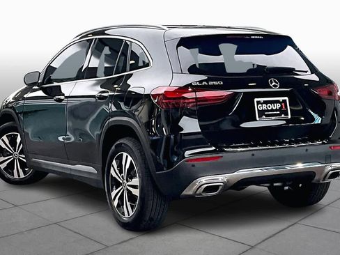 Used 2025 Mercedes-Benz GLA 250 image 12
