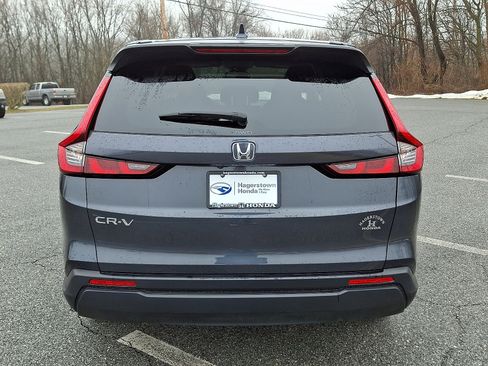 Used 2025 Honda CR-V LX image 5