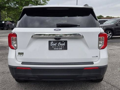 Used 2020 Ford Explorer XLT AWD/4WD image 8