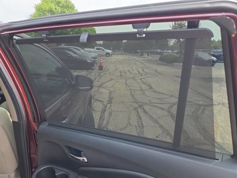 Used 2020 Honda Pilot Touring image 27