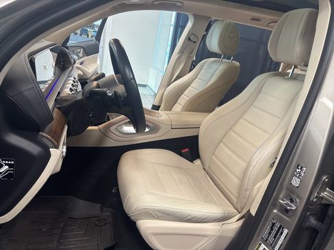 Used 2021 Mercedes-Benz GLS 580 GLS 580 image 28