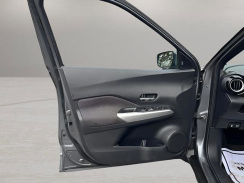 Used 2020 Nissan Kicks SV FWD image 9