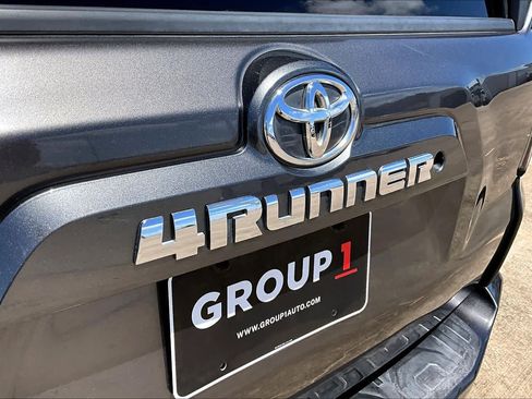 Used 2014 Toyota 4Runner SR5 Premium RWD image 28