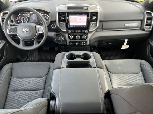 New 2026 RAM 1500 Big Horn AWD/4WD image 16