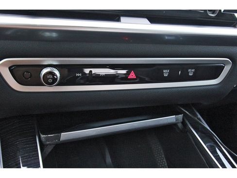 Used 2025 BMW X5 M60i AWD/4WD image 24