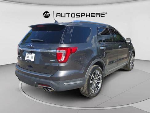 Used 2019 Ford Explorer Platinum AWD/4WD image 10