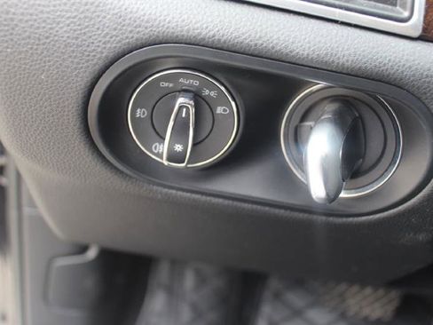 Used 2016 Porsche Macan S image 26