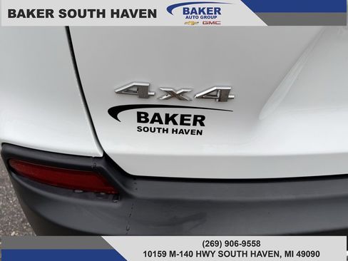 Used 2022 Jeep Cherokee Limited image 7