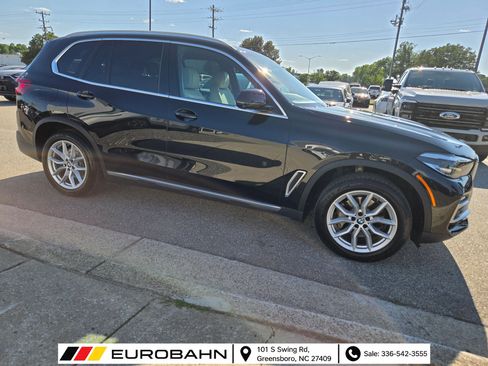 Used 2019 BMW X5 xDrive40i w/ Premium Package 2 AWD/4WD image 29