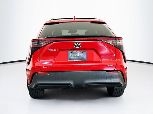 Used 2024 Toyota bZ4X XLE w/ Weather Package image 7