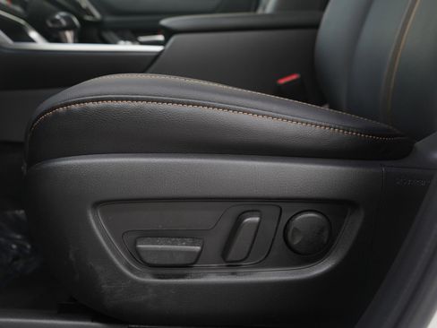 Certified 2025 MAZDA CX-90 3.3 Turbo w/ Select Package image 28