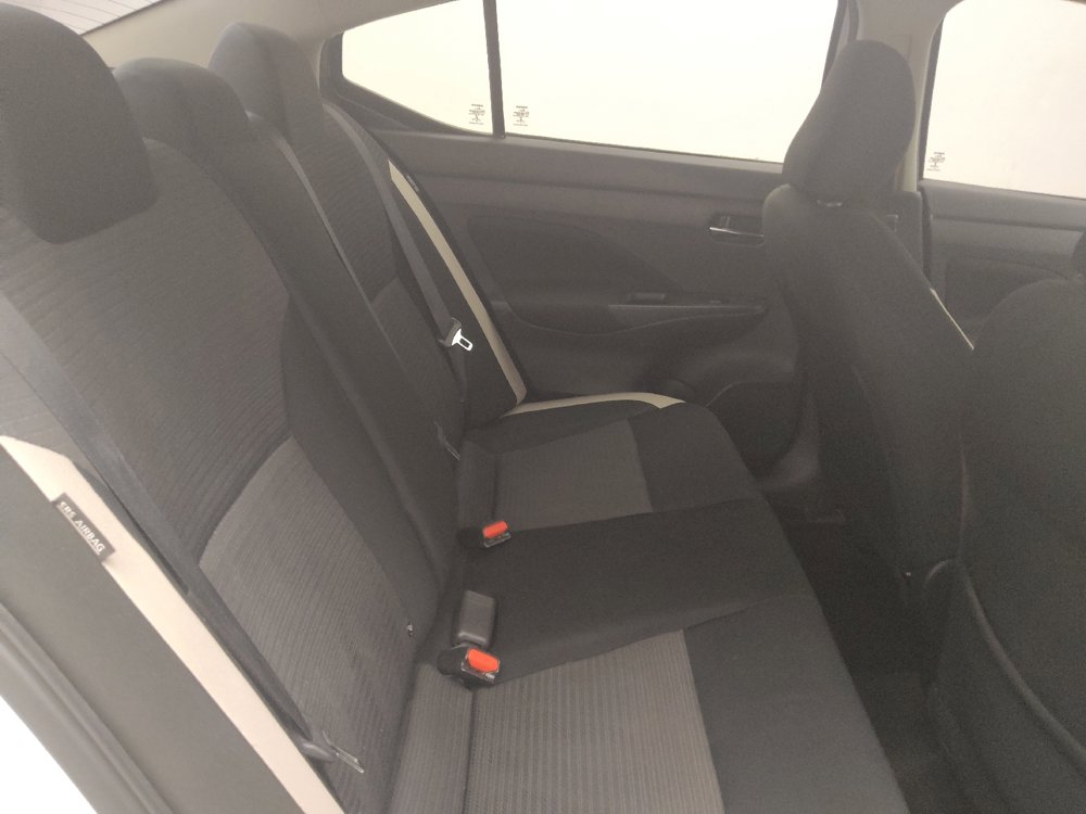 Used 2021 Nissan Versa SV FWD image 19