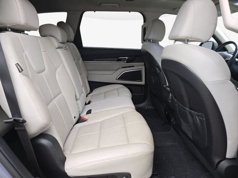 Used 2024 Kia Telluride EX FWD image 36
