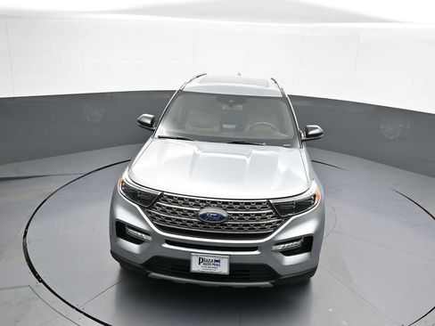 Used 2022 Ford Explorer King Ranch w/ Premium Technology Package AWD/4WD image 38